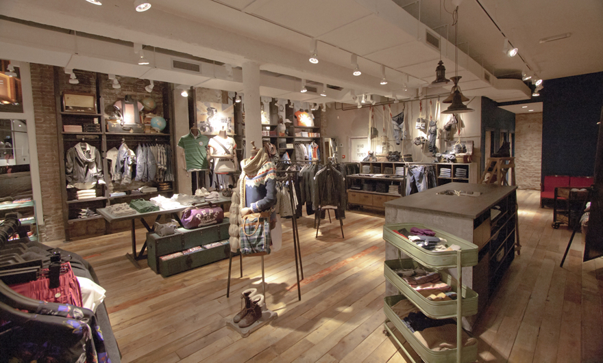 Recoupage en la tienda de Pepe Jeans 